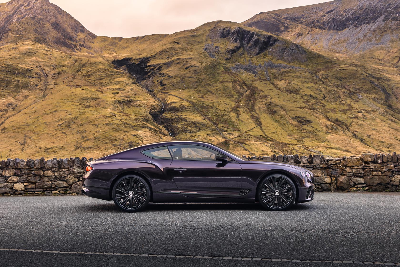 Bentley Mulliner Blackline Continental GT and Continental GT Convertible