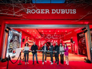 ROGER Dubuis Soho